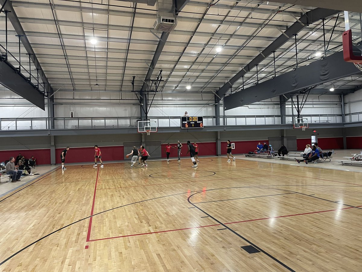 indianaallamer's tweet photo. We had a Live 65 tourney with some ridiculous talent from all over the country. All trying to show their talents to become apart of the Henry County All-Americans or one of the other 2 TBL teams in attendance. 

#thebasketballleague https://t.co/4BXcnQFOnD