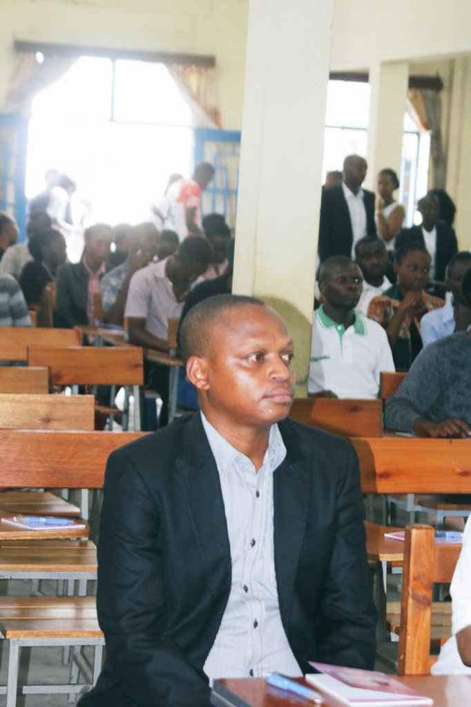 2/n
Une conférence purement #scientific qui a commencé par une prière et discours d’ouverture par le Recteur de #UEA, où il n'a pas manqué à félicité #HAUSSS et de parler les éloges d <a href="/Health1_hope/">Faculty Of Health Sciences Hope Africa University</a> en soulignant surtout ses valeurs uniques, le respect du calendrier académic, etc