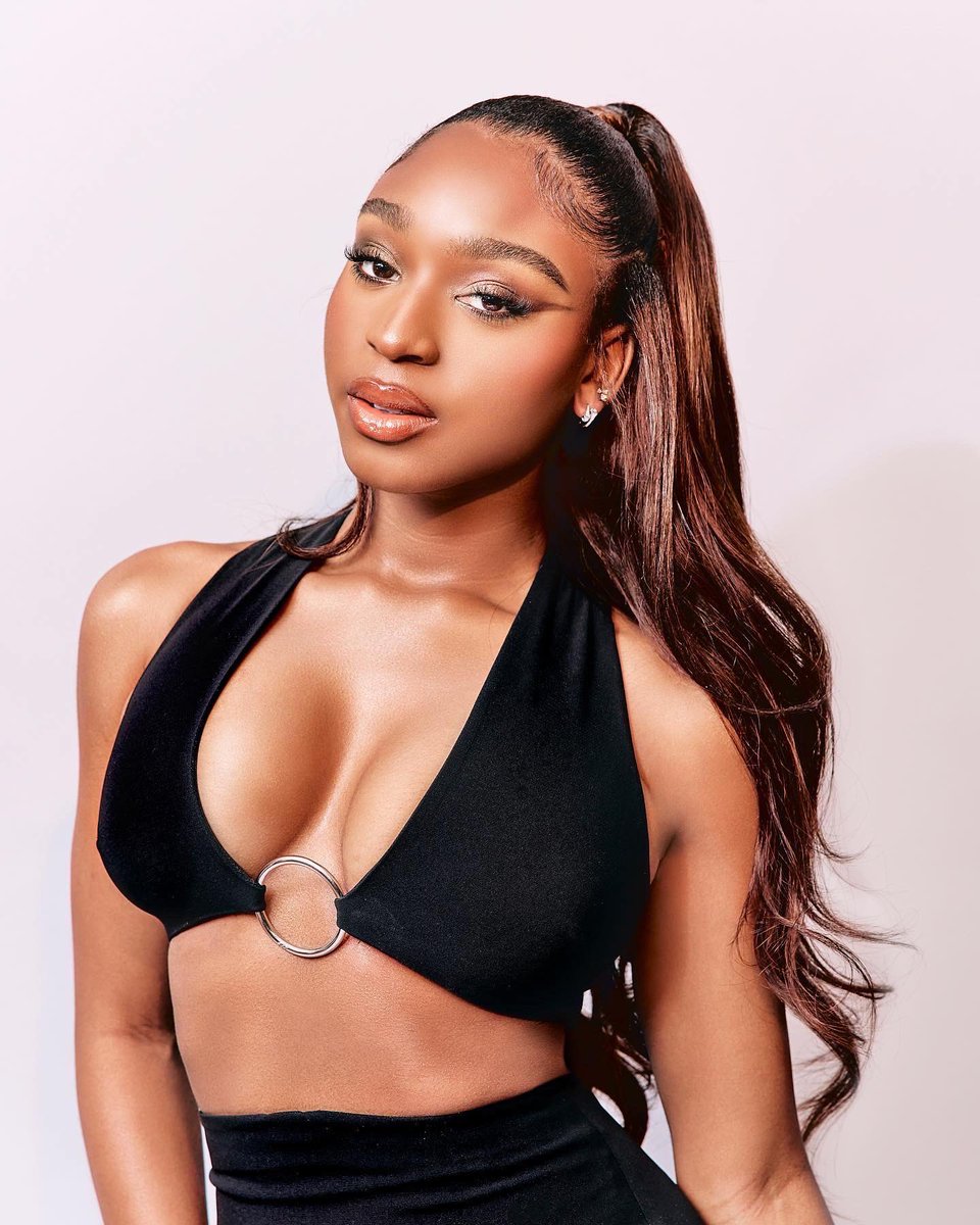 Normani's tweet photo. I’ll show you baaaad 🖤 https://t.co/Xd8d1TysfO