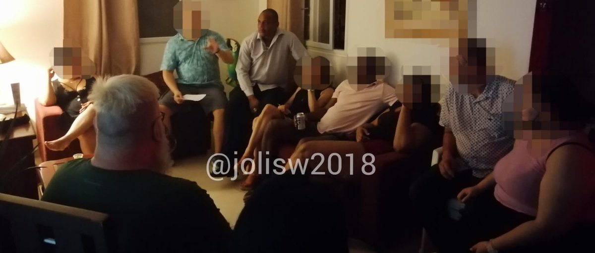 Jolisw2018's tweet photo. Así empezó la noche de juegos!... #swingergame https://t.co/0SDCTYNdnT