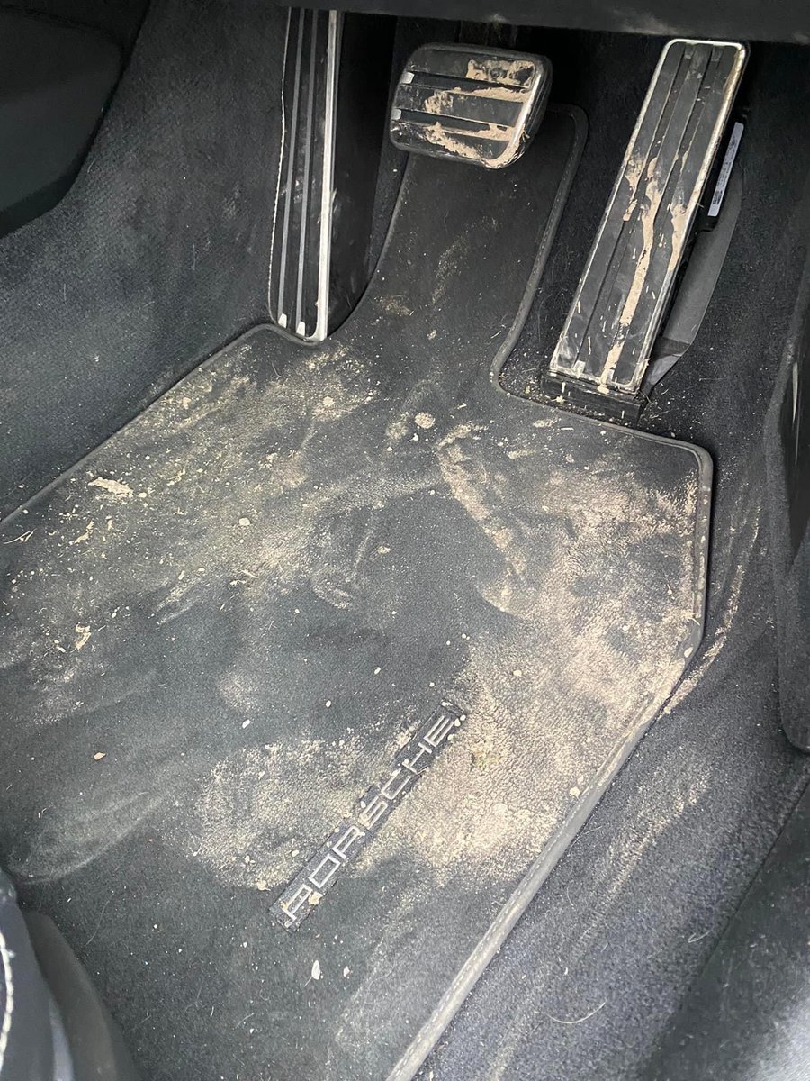 ValetWise's tweet photo. Porsche 911 Carrera S from this yesterday in Burnham-On-Sea for a returning customer since day dot, we haven’t had chance to clean this beaut since the pandemic but now to see it in the flesh it’s stunning in Miami Blue, check out the video from yesterday too 👌thanks Sophie! https://t.co/uv2GeX0WE9