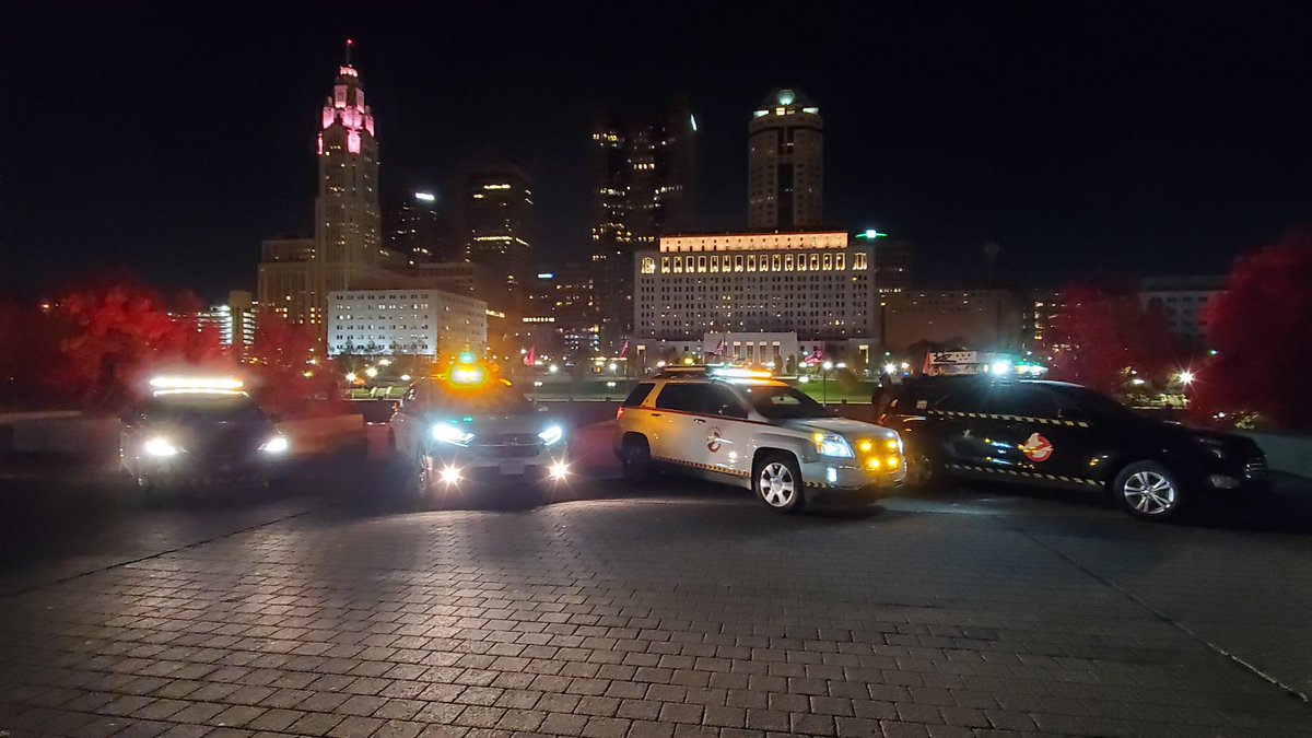columbusgb's tweet photo. The fleet of the Columbus Ghostbusters on call, 24 hours a day, 7 days a week to serve all your supernatural elimination needs. 

We’re ready to believe you!               #ghostbusters #ghostcorps #ghostbustersafterlife #assesnincolumbus #columbus #ohio https://t.co/0R2vB1muSQ
