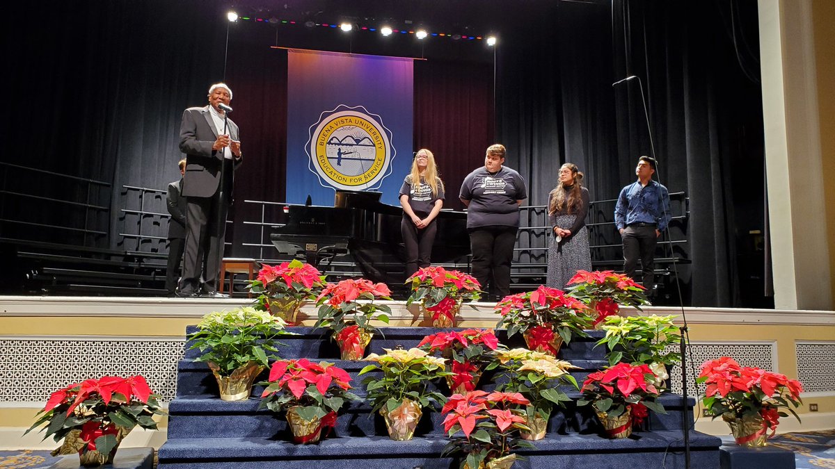 brianlenzmeier1's tweet photo. The @BuenaVistaUniv Simon Estes concert was amazing! Congratulations to scholarship winners Teagan Owens from @AWASchools, Clare Stephan fron @NFMustangs, and Yeeshai Valdivia and Elizabeth Tapia from @slcsdmusic @StormLakeCSD, who had amazing solos. https://t.co/NyIDHMojoM