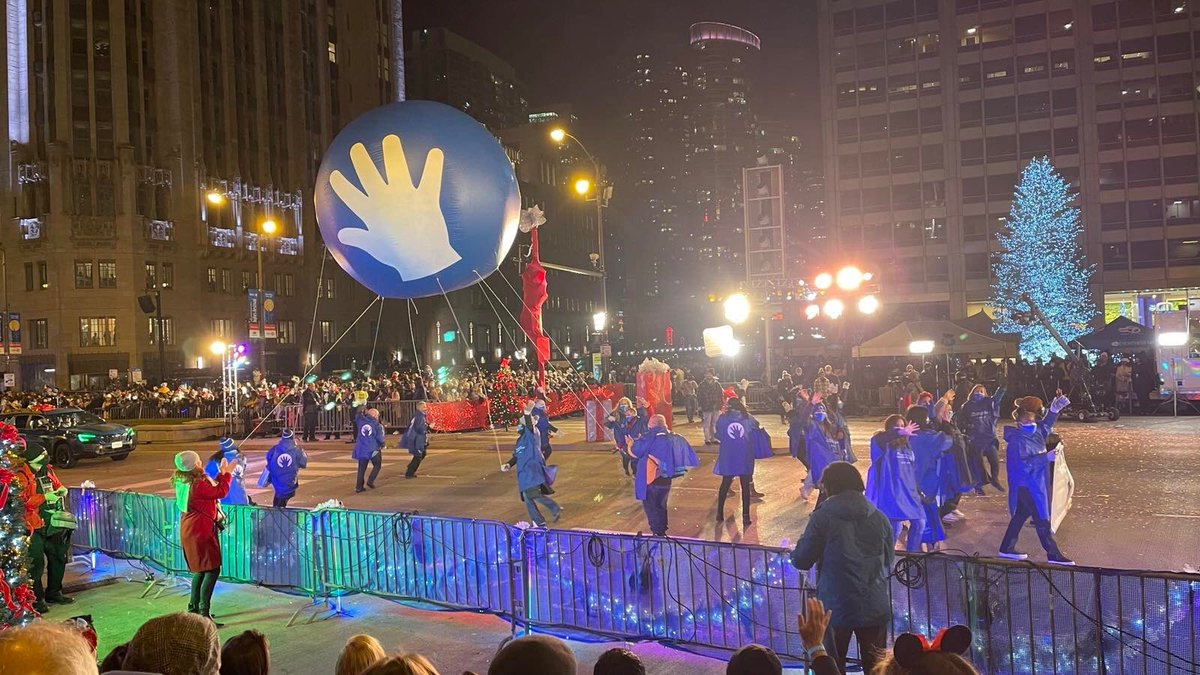 LurieChildrens's tweet photo. Our staff had a blast last night representing Lurie Children’s and kicking off the holiday season at The BMO Harris Bank Magnificent Mile Lights Festival®. Did you see our balloon at the #BMOLightsFest? You can catch the parade tonight on @ABC7Chicago at 6pm! https://t.co/bGW4sTKVoy
