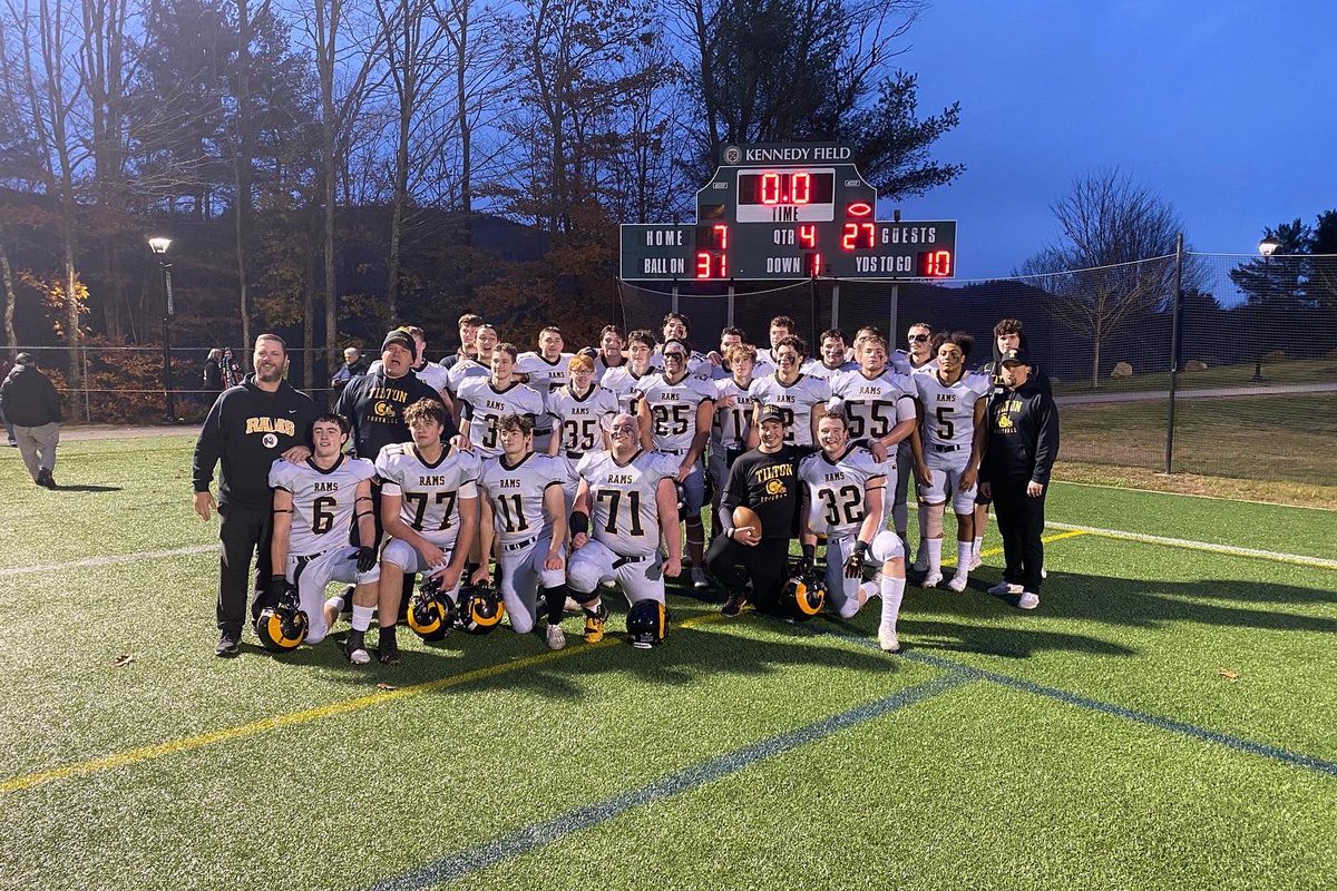 Beyond thankful for everything. Can’t thank <a href="/DawsonMatt/">Matt Dawson</a> enough for everything he has done for me. Going to miss playing with all my brothers. It’s been a fun three years 🖤<a href="/TiltonFootball/">Tilton Football</a>