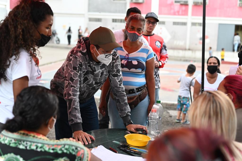 Hoy, día de victorias, reafirmando que ganaremos esta batalla con cada voto.
#PorChavezVotaPSUV