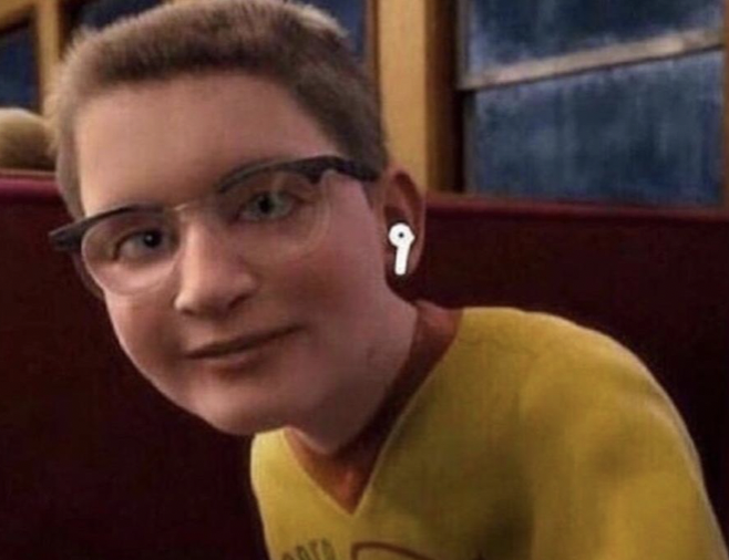 imPatrickT's tweet photo. just put in my AirPods to listen to some music and I was like "damn was there a spatial audio update? it sounds like it's playing all around me!"

ended up cranking the volume and vibing to 2 whole songs before I realized it was AirPlaying to every damn speaker I own. https://t.co/viMC8iNYvs