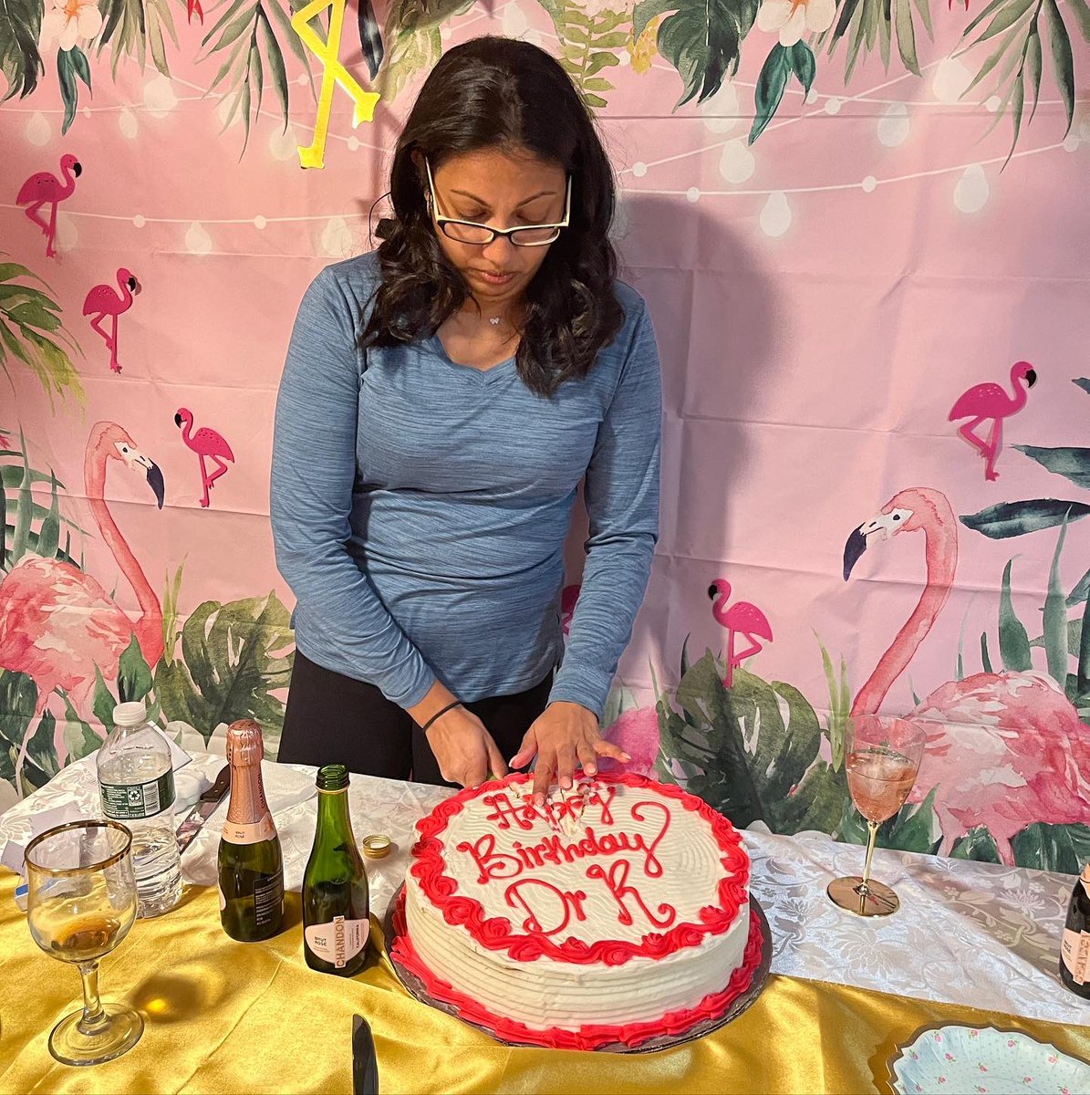 AJRupchandani's tweet photo. So @PaulForbesNYC I heard my momma had words at Allan’s she might not be allowed back 🤣. I guess I am stuck at 25 with no more cakes 🎂. #GrowingUpCaribbean #PineappleFilling https://t.co/XsExvLRigD