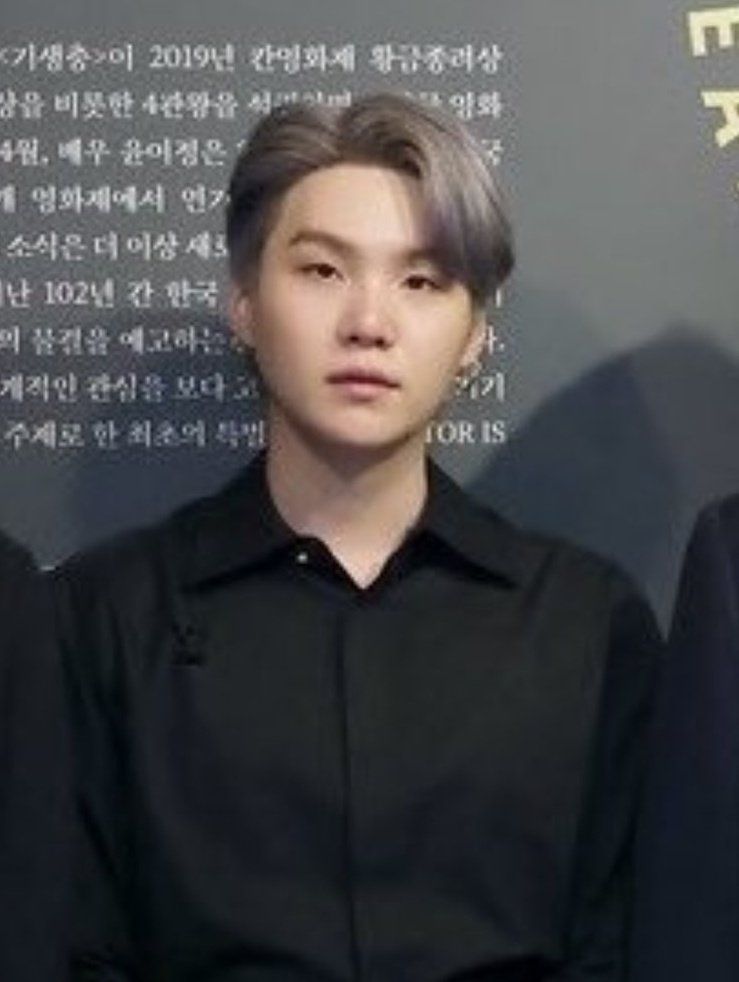 Yoongiland_BTS's tweet photo. ยุนกิ in america คือแบบ ฮอตไม่ไหวแล้วแก ไปเมกาทีไรคือฮอตปรอทแตกทุกรอบ ใจหนูก็เท่านี้ ฮือออออ หล่อมากกกก https://t.co/SwNHA2gRV5