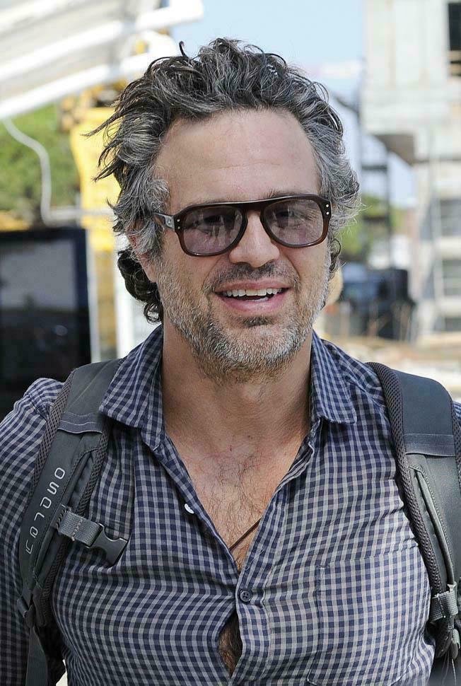 rufflesvoid's tweet photo. happy birthday to the loml. thank you for being such an inspiration, being the biggest source of my happiness and all that. i love you with all my heart, always. i hope you're stay happy as well :) @MarkRuffalo https://t.co/C0ZpoTJx37