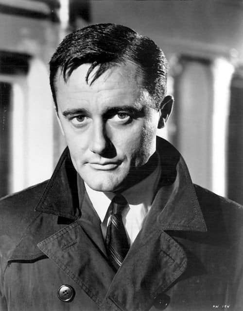 Remembering #RobertVaughn on what would've been his 89th birthday.