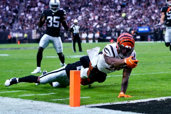 madebyghosts's tweet photo. Another great game, another Bengals win! #WhoDey https://t.co/qXH4IjMWLE