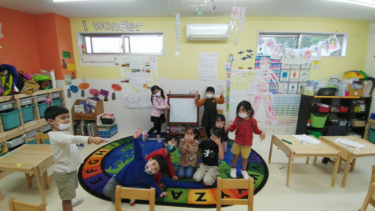 K4 students have been practicing the play called "The sun and the moon" folk take from South Korea 🌞🌙
Everyone received their lines to practice and has been practicing with their friends every day!