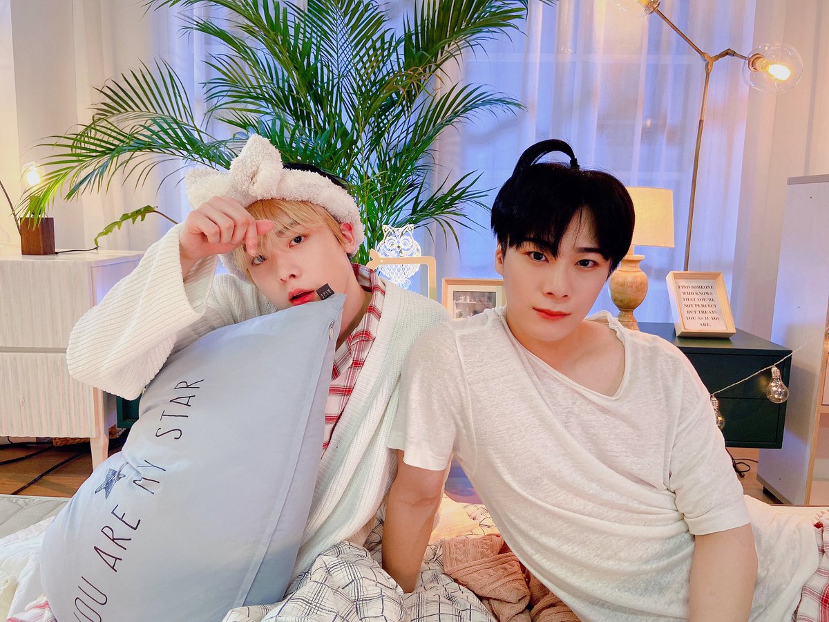 MandSTWT's tweet photo. Los reyes dijeron que adiós ropa incomoda y hola ropita para dormir así que nosotros lo tomamos muy en serio y desde la camita estamos disfrutando de #𝗕𝗘inPAJAMAS porque es domingo de flojera. #𝐿ets𝐺o𝑂𝑛 canción del año.

★ ℳ𝑎𝑛𝑑𝑠 🛏️ https://t.co/RcQtLBxyYx