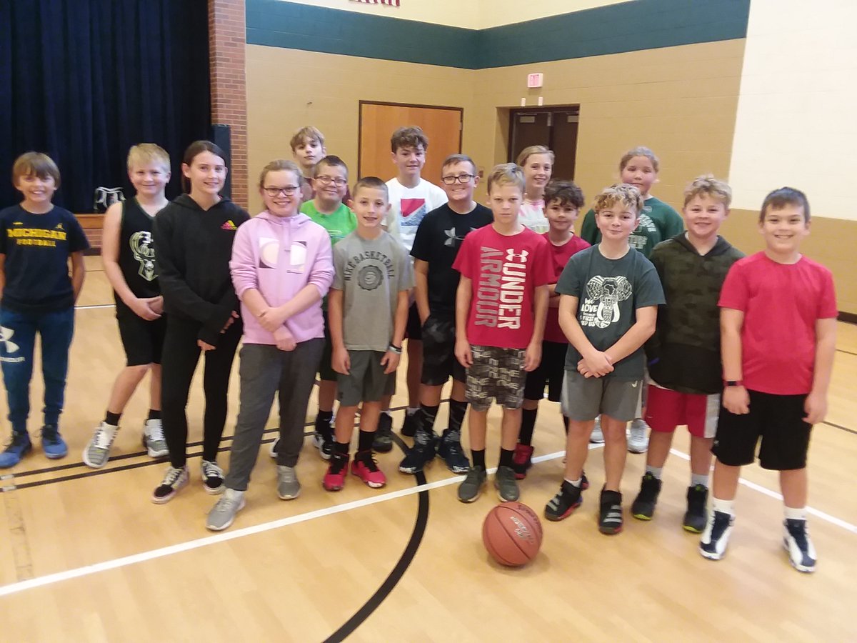 BoondocksBBall's tweet photo. We had 28 players attend the second Boondocks Basketball Youth Clinic today.  Thanks to everyone who came out.  I remembered to get a pic of the kids this time. https://t.co/OcMvnzTs71
