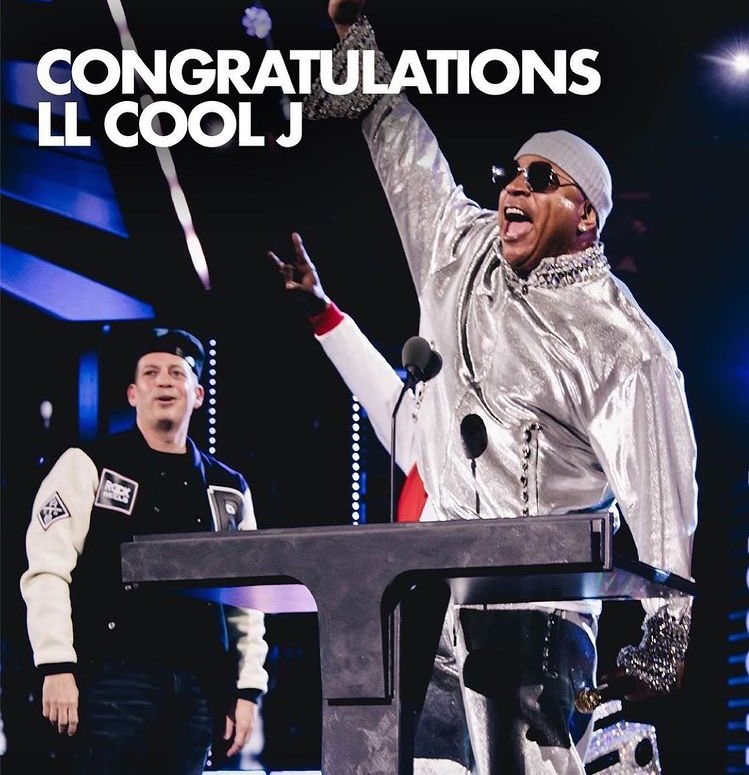 chichigetMIYAYO's tweet photo. #LLCOOL WAS INDUCTED INTO THE #RockandRollHallOfFame #HIPHOP https://t.co/H1TNCy5aA3