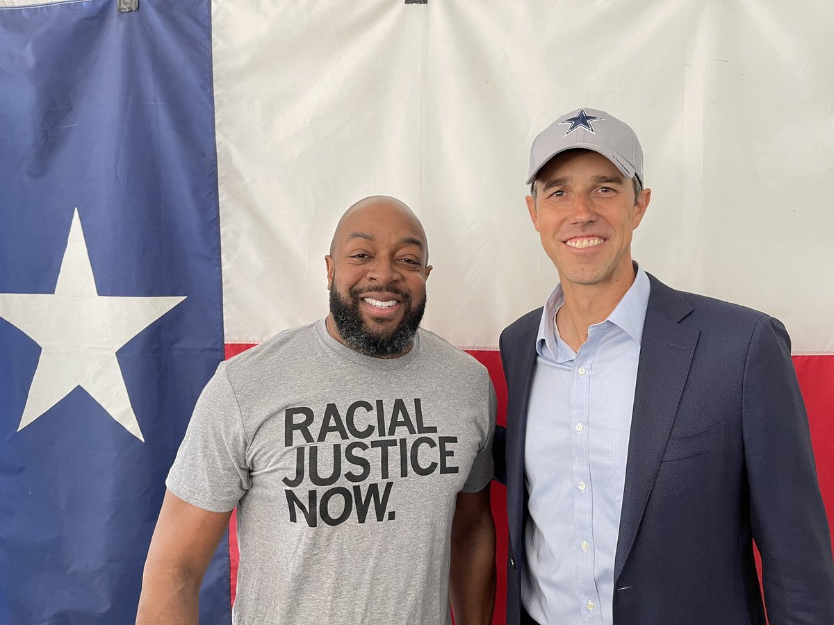 Jesuorobo's tweet photo. Supporting @BetoORourke as he kicks off his campaign for #Texas  Governor here in Dallas. #BetoForGovernor #BetoForTexas #Beto https://t.co/bdvb23vPfG