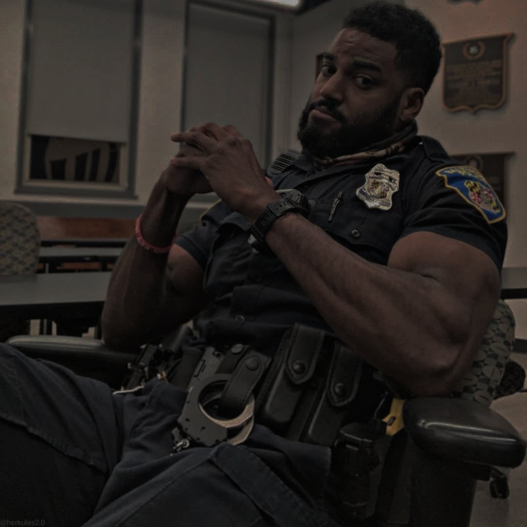 P0LICEMVN's tweet image. ㅤㅤ
❝ 𝗛𝗮𝗻𝗱𝘀 𝘂𝗽, 𝘆𝗼𝘂 𝗴𝗲𝘁 𝗮𝗿𝗿𝗲𝘀𝘁𝗲𝗱. ❞
ㅤㅤ
▬  Police officerㅤ
▬  Military and sergeant 
▬  H̶o̶r̶n̶y̶ ̶m̶a̶n̶ 
▬  Mature themes

ㅤㅤ𝐈❜𝐋𝐋 𝐁𝐄 𝐖𝐀𝐓𝐂𝐇𝐈𝐍𝐆 𝐘𝐎𝐔