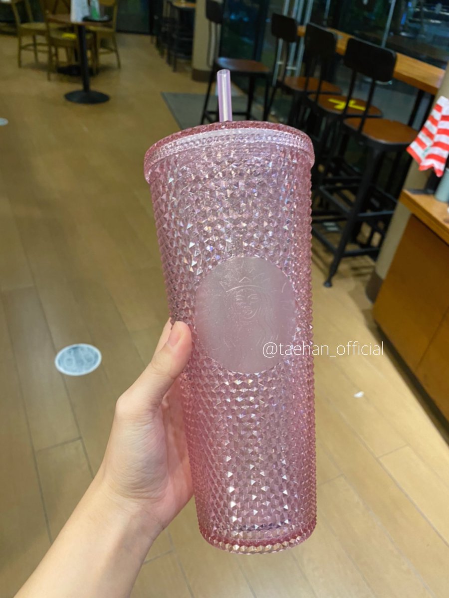 taehan_official's tweet photo. 🎉แจกกสำหรับคนตื่นเช้าค้าบบบ แก้ว Starbucks จำนวน 2 รางวัลๆ ละ 1 ชิ้น
น้องออกใหม่ล่าสุด ขายดีมากตามช้อปไม่มีขายแล้วน้า

✨กติกา✨
 RT อย่างเดียวงับ
(แจกเฉพาะ ฟลว.ที่น่ารักเหมือนเดิม💖)

⌛️ประกาศ���ืนพรุ่งนี้ค่า https://t.co/iTggcbeIND