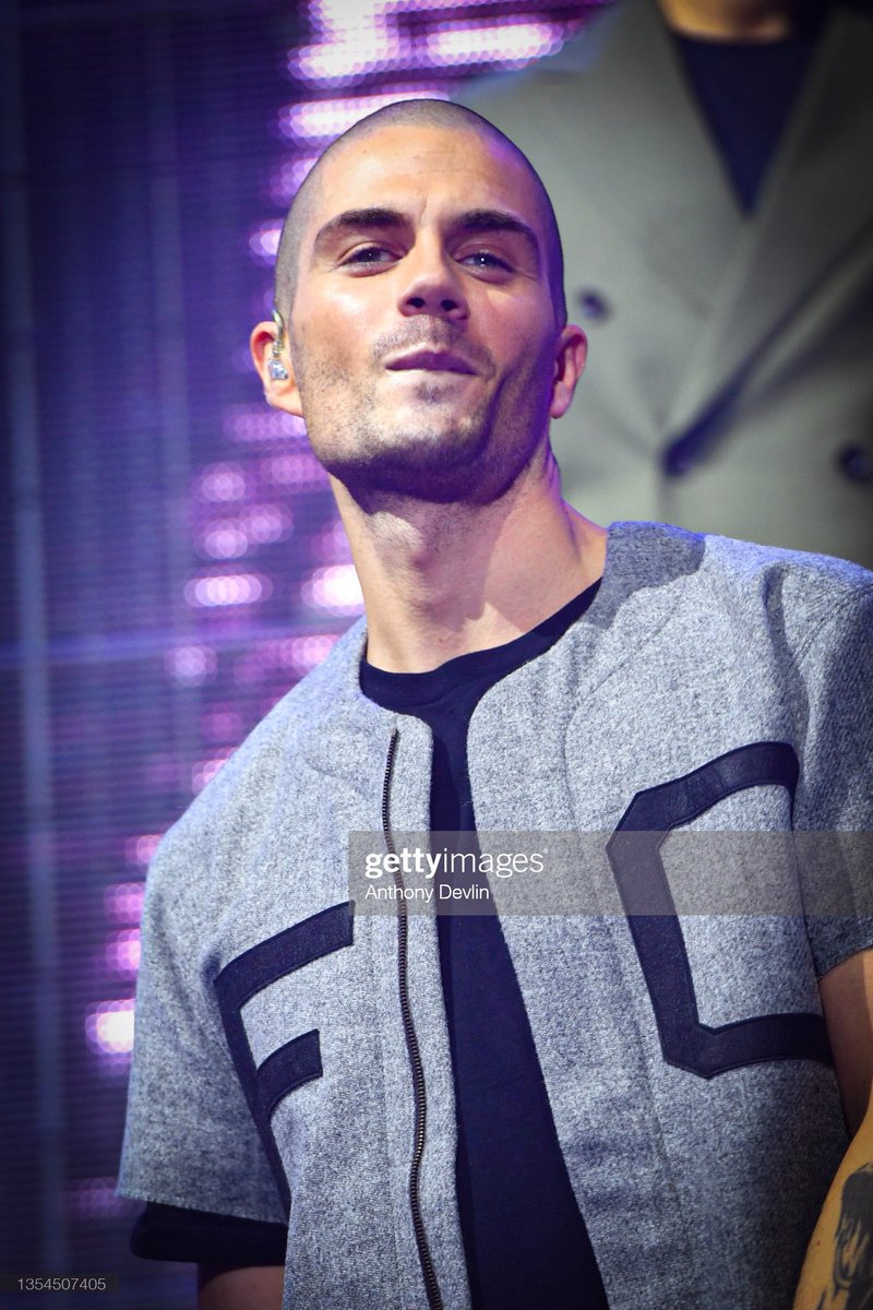 MaxGeorge's tweet photo. Night 🖤 https://t.co/MYMn7BSJC8