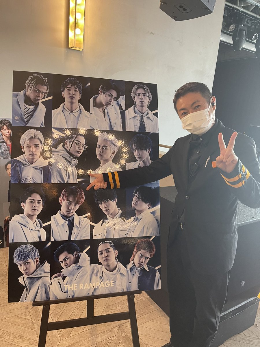 AJpro0517's tweet photo. 先日ランペイジ浦川さんのお父様がいらっしゃるLDHキッチ��にグレートサスケ様とプロダクション社長様とお伺いしました。
HASHは某タレント様のレコーディングスタジオにもご使用しただいています。
これからの季節は是非使用していただきたいです。
#hashforpro https://t.co/u1aoELt9HN