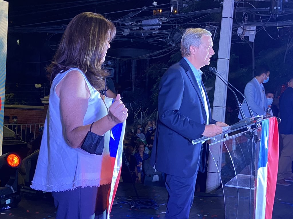OPE_Chile's tweet photo. José Antonio Kast: “Dejo el Partido Republicano para asumir con humildad la posibilidad de llegar a ser Presidente de la República. Tenemos que trabajar para llegar a la presidencia” https://t.co/f5eBaJfuFt