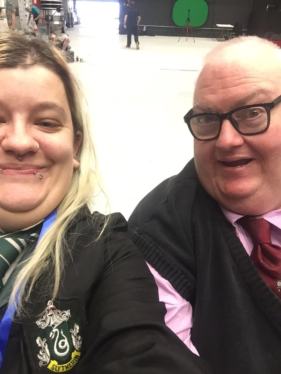 SparkleHeartTv's tweet photo. @fisherbecker definitely a dream come true to meet Dorium Maldovar/The Fat Friar! Such a lovely man i hope he comes back to Hull Comic Con https://t.co/ONwbd81nTL