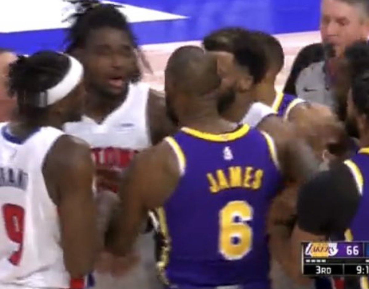 slowesturtle's tweet image. If Stewart wanted to fight, he could have fought. All a bunch of fake stuff.