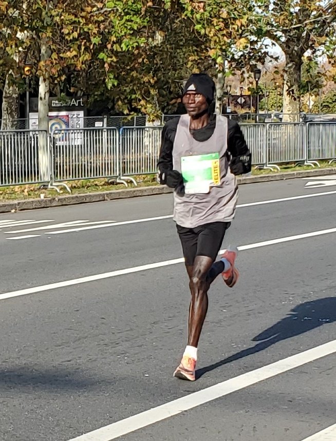 cassnsyd's tweet photo. Thank you @Philly_Marathon for a great weekend. Didn't realize the Patriot Challenge was on the same day but I pulled it off. At least I was able to see the marathoners complete their journey. See you next year. #phillymarathon https://t.co/kNnDivUE4a