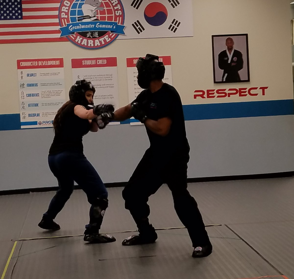 Debw2080's tweet photo. My daughter in Sparring practice at Pro Martial Arts. It is a good idea for women to practice with men, in order to understand her own power, which she needs in defending herself.
#women #empowering #defense #strength https://t.co/dbvrugII3W