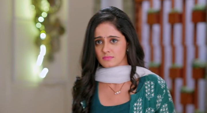 Lahari84465712's tweet photo. Flustered 
Nervous
Happiness
Firece
Shades of sai 🥺💚
#AyeshaSingh 
#GhumHaiKisikeyPyaarMeiin https://t.co/IPsn8P6ECr