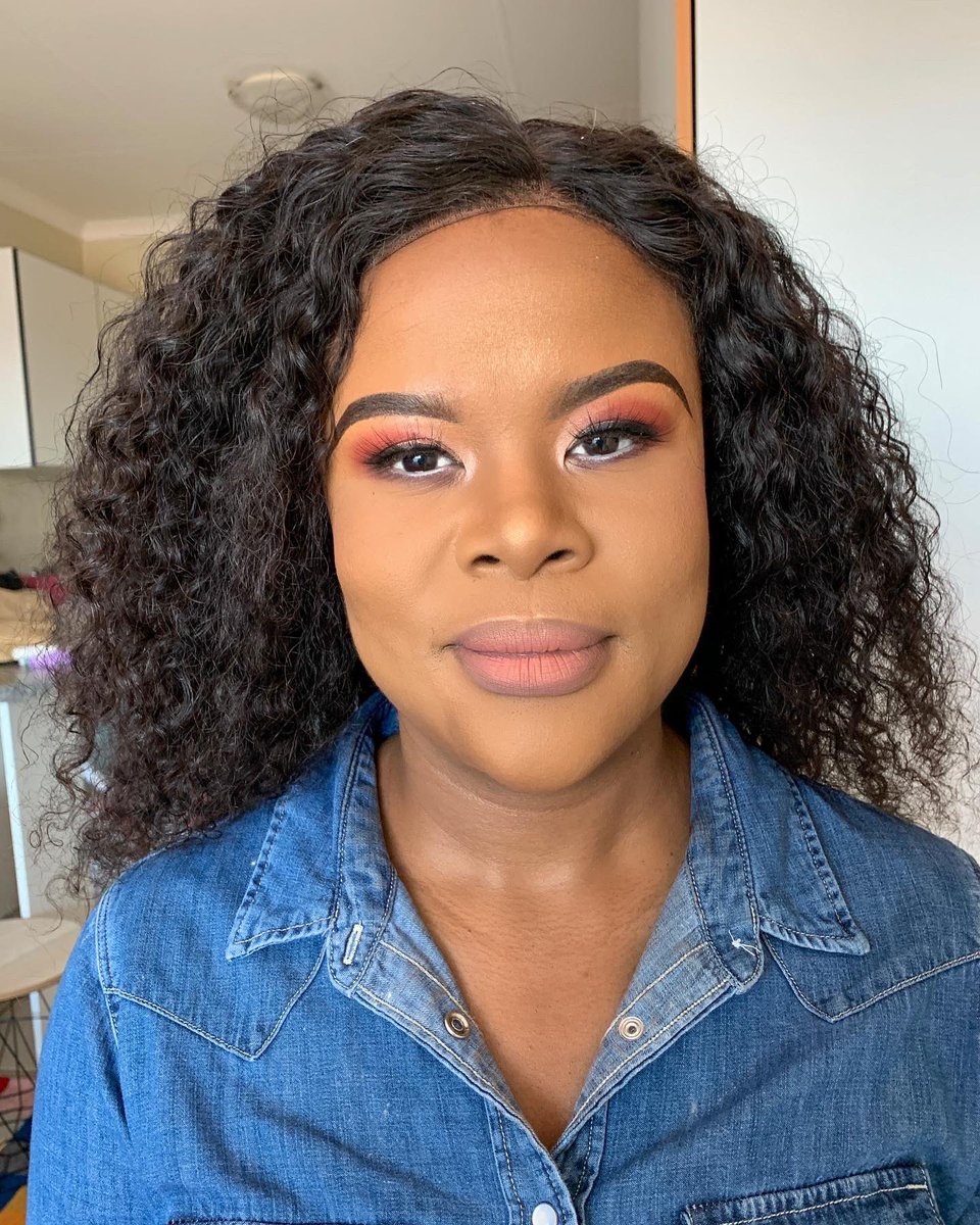 MakeUpByShirzz's tweet photo. Stop being afraid to promote your business! Forget the likes, trust me they see you!๐
#makeupbyshirzz
#enhancingbeauty
#ruralmua https://t.co/3JkFOdyq3D