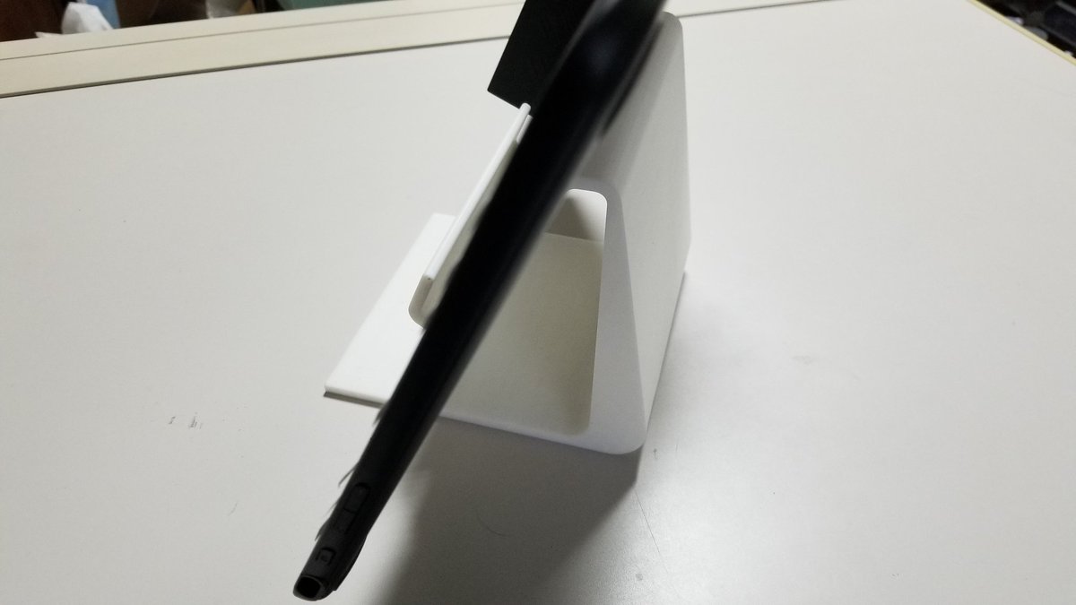 gmonkey0300040's tweet image. Blender用のペンタブにartist12を使ってます。
ペンホルダーとタブレットスタンドを作りました。
FreeCADでデザインして、3Dプリンターで出力です。

#weeklyoutput #FreeCAD #pentablet