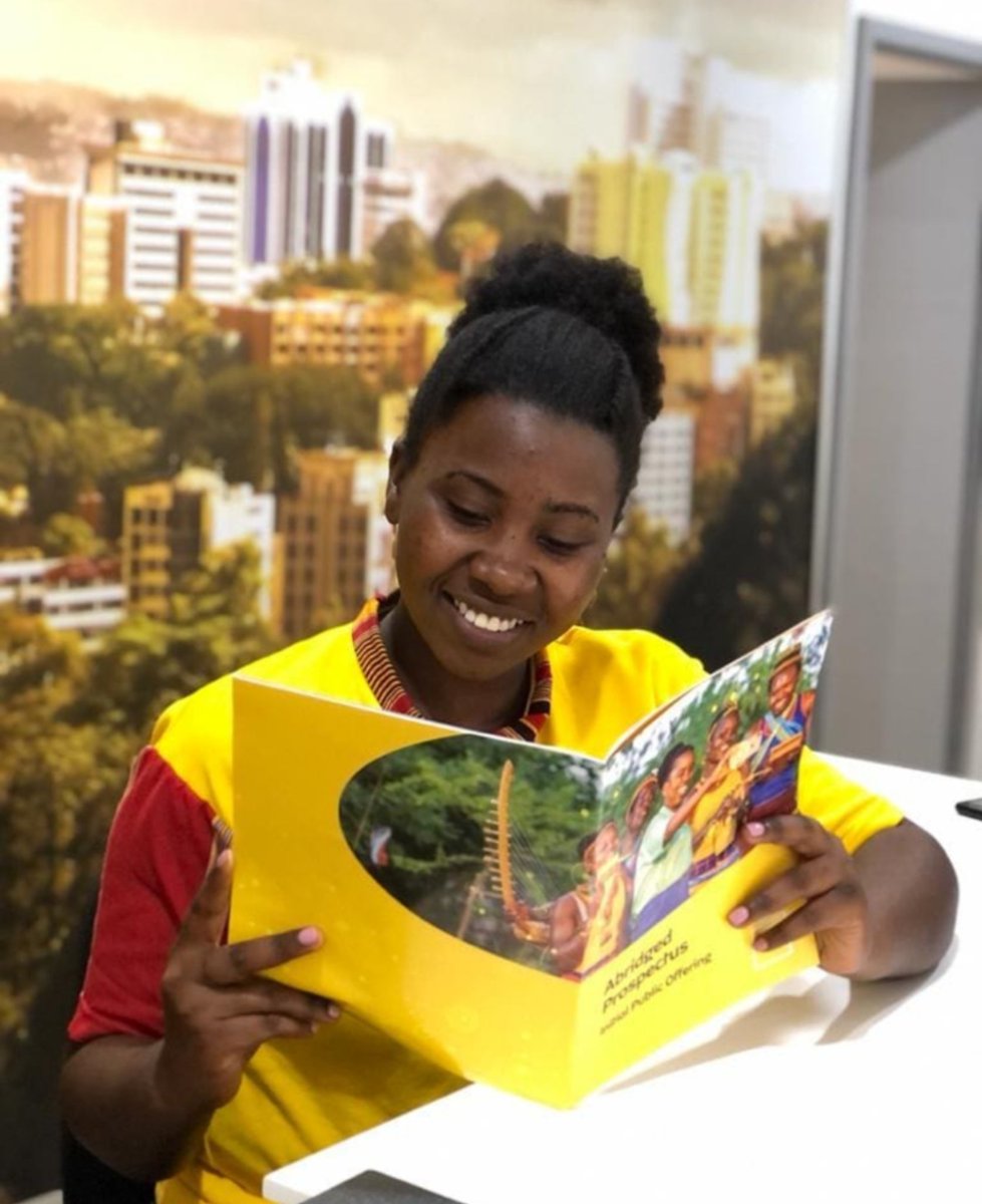 CrestedCapital's tweet photo. You only have until 4 PM today to apply for your @mtnug shares! Contact us at 0393230900 for help!

#LetShare #MTNIPO https://t.co/PwWRme5ceb