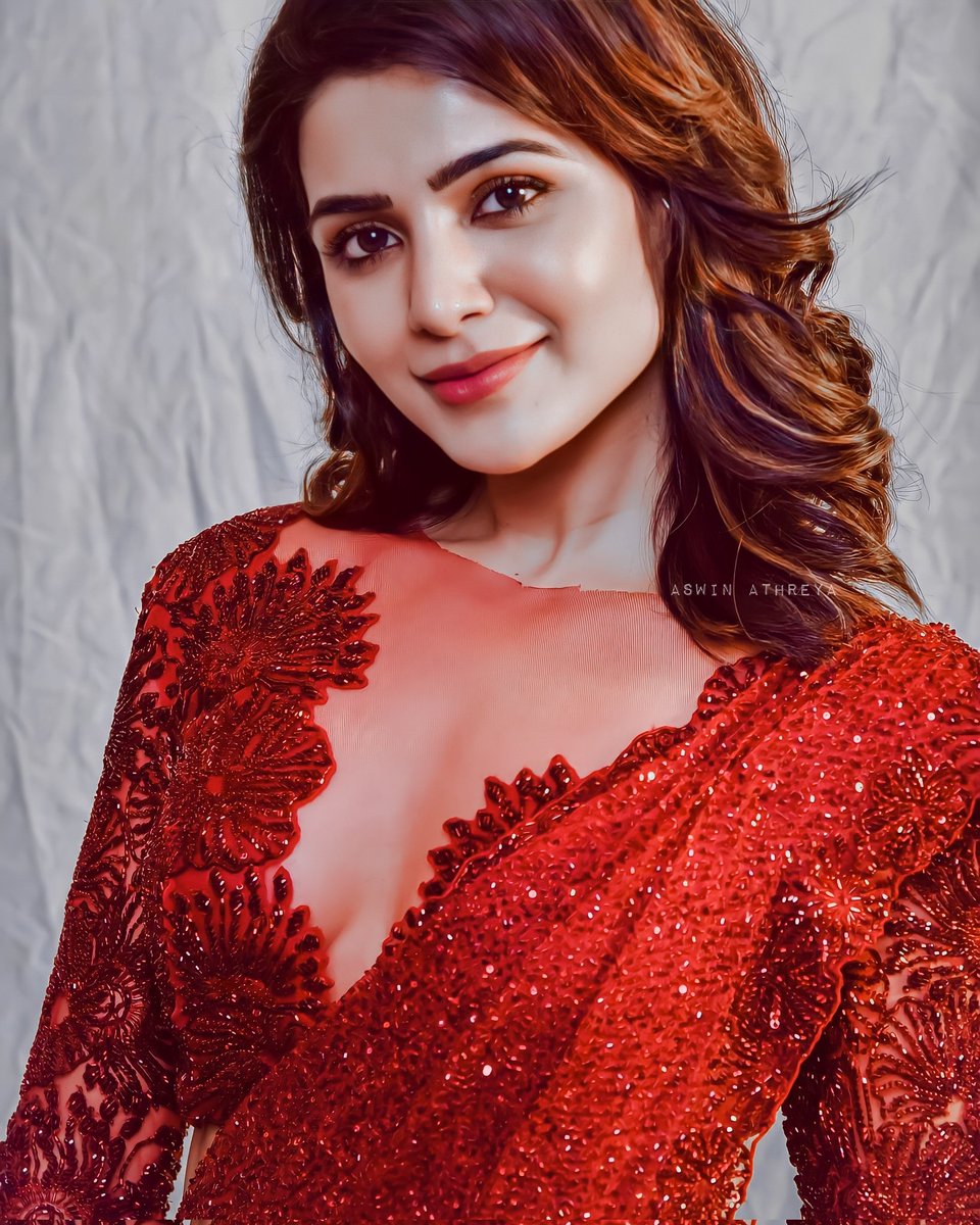 aswinsammu's tweet photo. Finally she posted 🌹😻😻
Magic of Red ❤️😍
@Samanthaprabhu2 tqq...Sam for posting this picture ☺️🤍😍
#SamanthaRuthPrabhu https://t.co/0aWcfJgivF