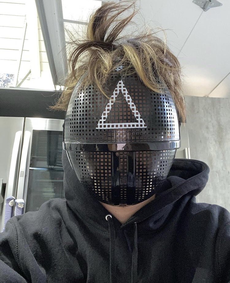 SamuelKimpicss's tweet photo. “The mask is too big.” #SquidGame
#사무엘 #김사무엘 #Sameulkim #kimsamuel
@ksamuelofficial https://t.co/C3TxeOlFfP