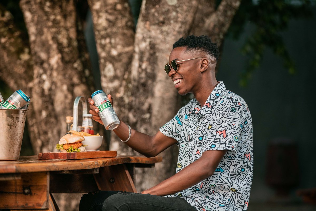 OxygenJl's tweet photo. Na enjoyment!π
My meals always come with an ice cold one. What meal do you have with a cold Castle Lite?
πΈ @Shaun_Desousa
#UnlockRefreshEnjoy #ReponsibleTogether https://t.co/INN3VSHWkM