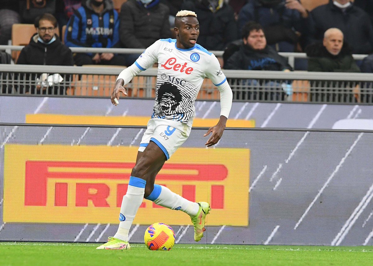 CesaranoVin's tweet photo. @sscnapoli Forza Victor, riprenditi presto 💪 https://t.co/j5EIdE1ZR8