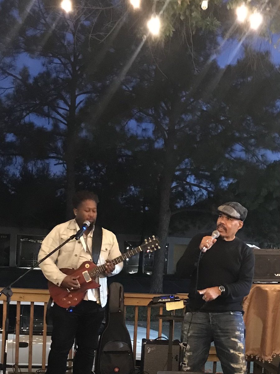 slyjohn1969's tweet photo. On Stage at the @RedBalloonCafe #JayLeo and @slyjohn1969 #music https://t.co/ZNkkmMoC6f