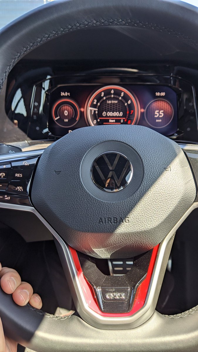 TechnoBokMedia's tweet photo. The striking 🔴 and ⚫ details of the @VolkswagenSA @VWSAnews Volkswagen Golf 8 WP #Vrrrpa #NewGolfGTI #Golf8GTI https://t.co/YtPSIwOGVH