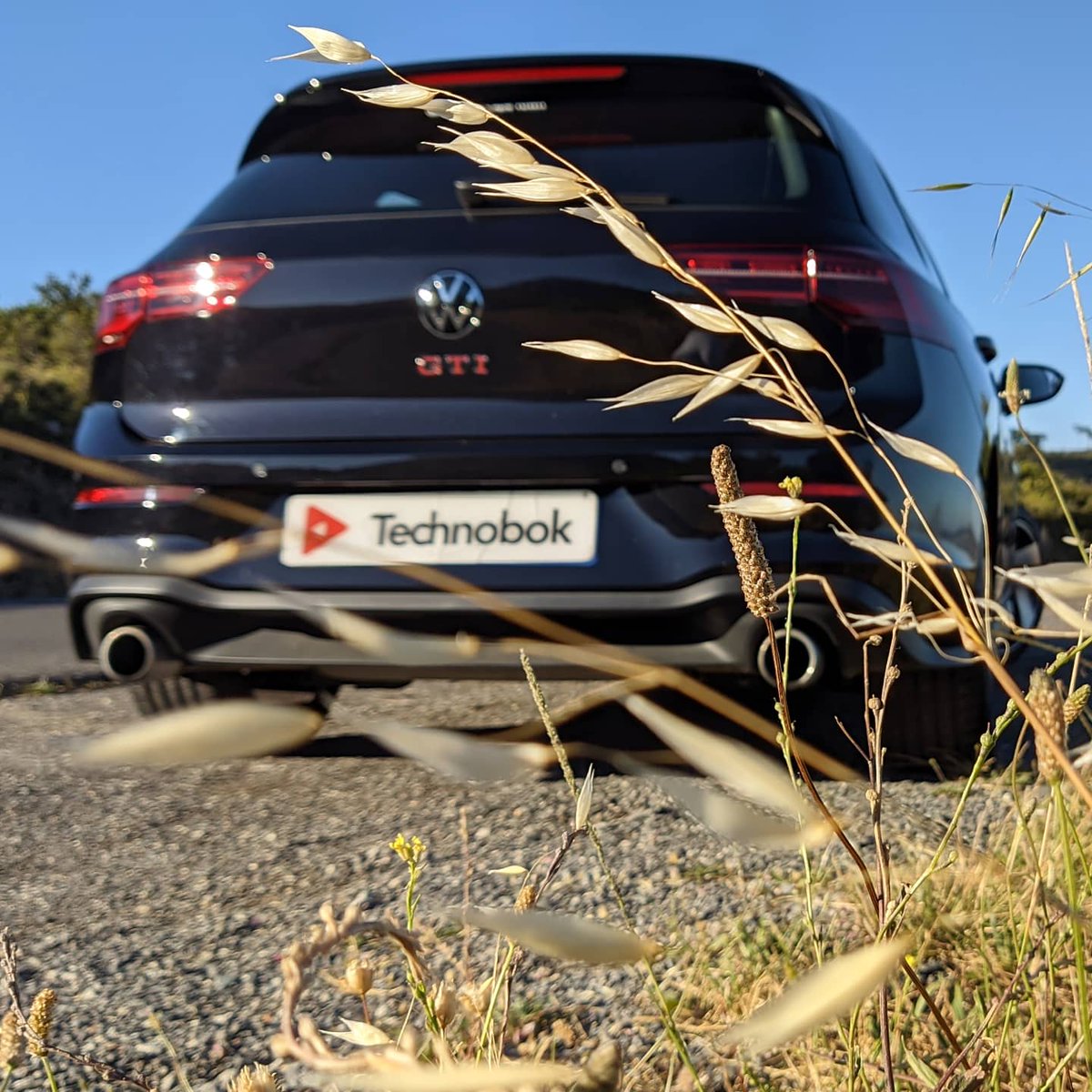TechnoBokMedia's tweet photo. The striking 🔴 and ⚫ details of the @VolkswagenSA @VWSAnews Volkswagen Golf 8 WP #Vrrrpa #NewGolfGTI #Golf8GTI https://t.co/YtPSIwOGVH
