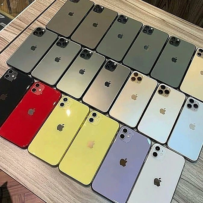 OtoseP's tweet photo. I phone give away from company is now available dm if you are interested https://t.co/WQqMI8IbGI