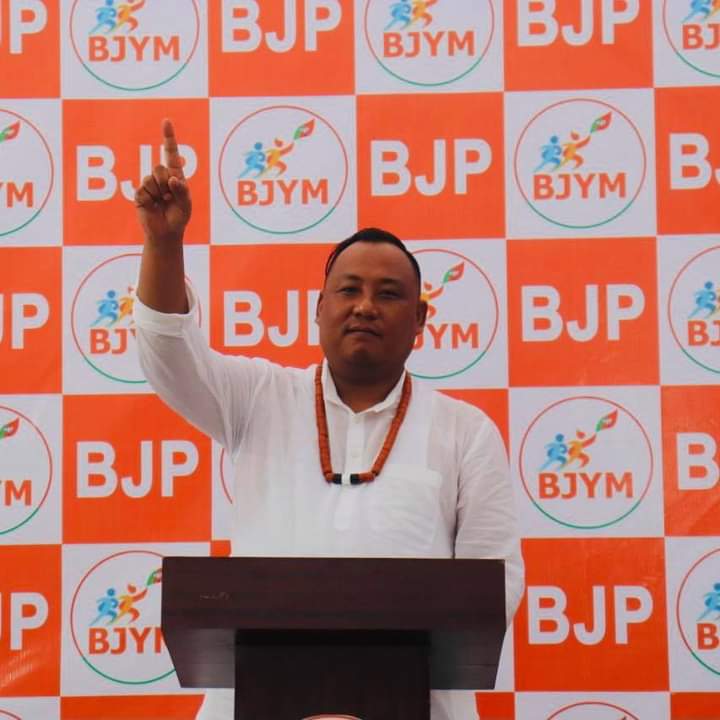 AlongImna's tweet photo. I on behalf of all the ranks and files of @BJP4Nagaland, congratulate Shri. @basu_damani &amp; Shri. @YepthomiBen as they take up their new responsibilities as State Vice Presidents of BJP Nagaland.

@NalinSKohli @JPNadda @blsanthosh @AjayJamwalNE  @narendramodi @abhaygiribjp https://t.co/zqs0EKOZfv