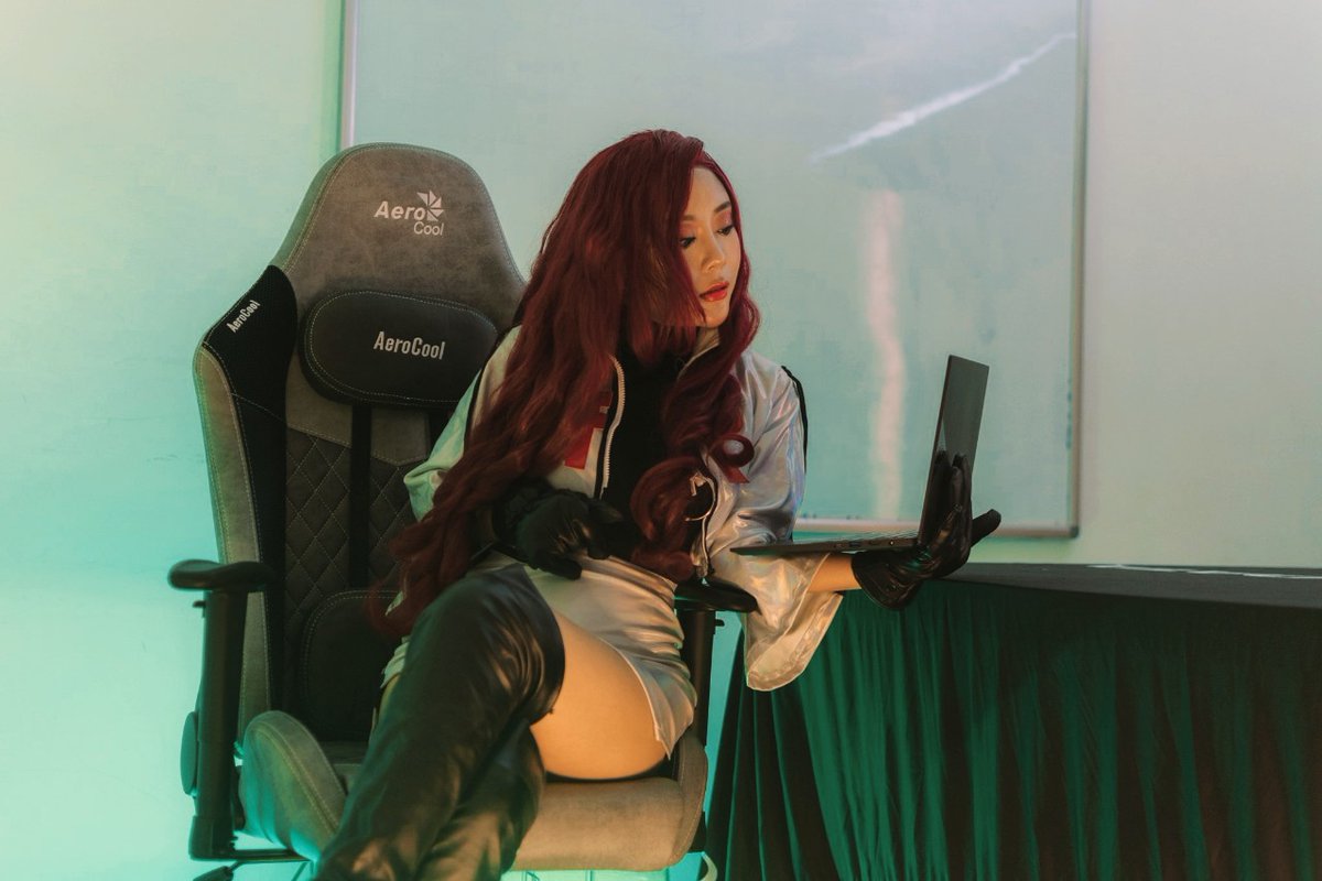 Minhduc0710's tweet photo. Xenia 14 và Aerocool phối hợp với nhau đẹp nhỉ ^^ ngầu quá
#musha #rocketteam #pokemon #xenia14 #xpg #adata #Aerocool #Duke #NOBILITY #Chair https://t.co/9H20qHPnLk