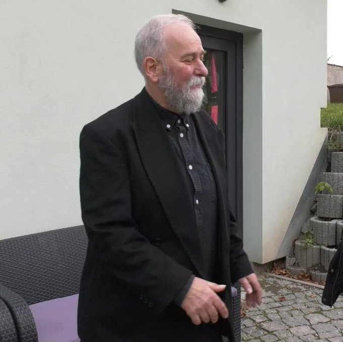 #NewProfilePic https://t.co/eQJjh5nAOi<a href="/tag/newprofilepic"class="tags">#NewProfilePic</a>