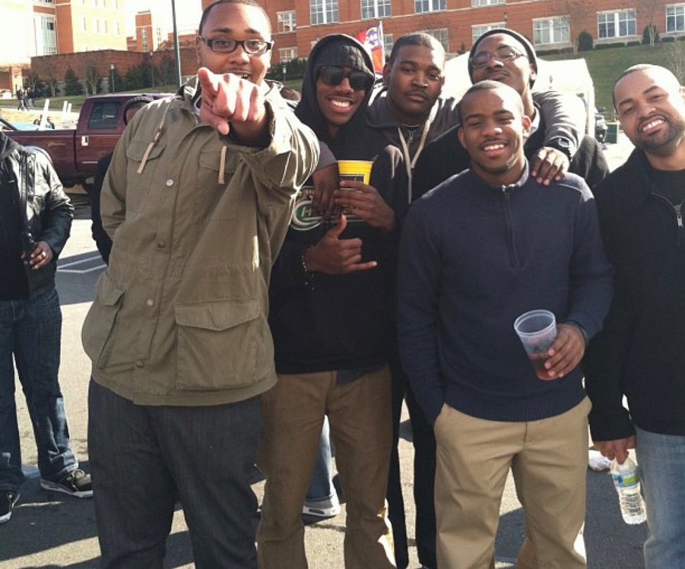 iAmEarlLaw's tweet photo. 12 whole ass years ago β¦ we came a long way #SOA #MT #APHIA #FL09 #YourFavoriteLine also #YourGirlsFavoriteLine π€πΎβοΈπ¦π€πΎ https://t.co/vTuLqjMrXs
