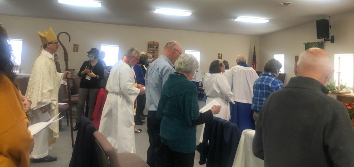 BishopJoseWNC's tweet photo. Today's visitation took me just minutes from the house - Church of the Holy Family, Mills River. Always grateful for the generous and loving hospitality. https://t.co/hr54bYPF7W