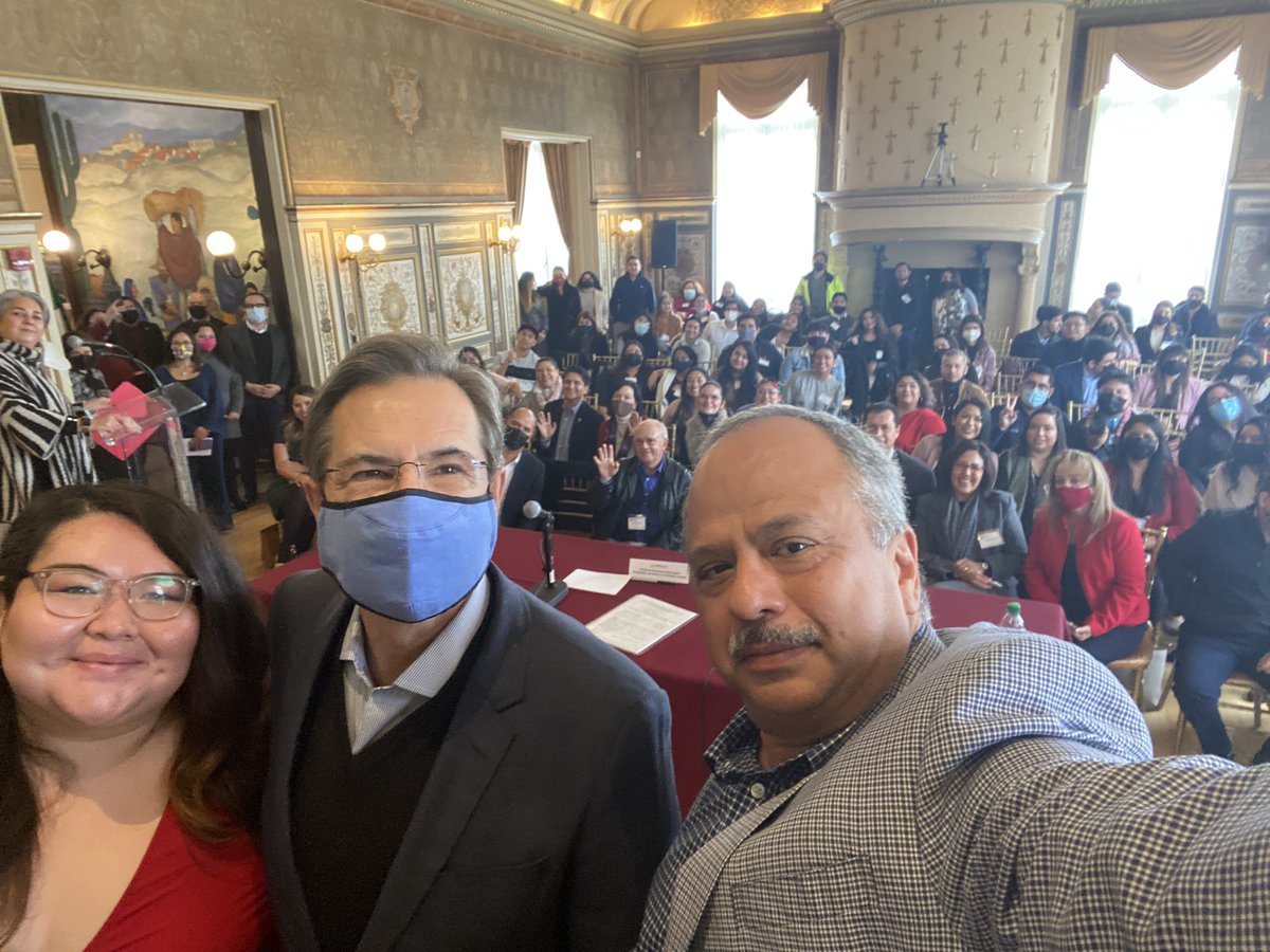 luisgure's tweet photo. Nos llevamos compromisos para construir en conjunto @IME_SRE y liderazgos Dreamers una agenda de trabajo permanente. Muchas gracias embajador @emoctezumab , consul @RafaelLaveagaR , y a los equipos de @EmbamexEUA @ConsulMexWas  por todo su apoyo para realizar el IV Foro Dreamers https://t.co/2taeMi7s07