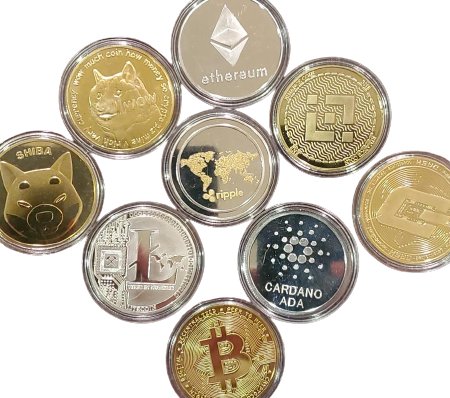 DefinanceRev's tweet photo. https://t.co/hZkj4Ay073 via @Etsy Hurry while supplies last SALE ends 12/21/21. 25 % off all Crypto Coins in Stock. Perfect gift for all of your Crypto Enthusiasts in your life! #Bitcoin #ETH #Adara21N #ADA #Ripple #DogecoinToTheMoon #CryptoNews 
Share and save even more! https://t.co/ZoCuMxPoWx
