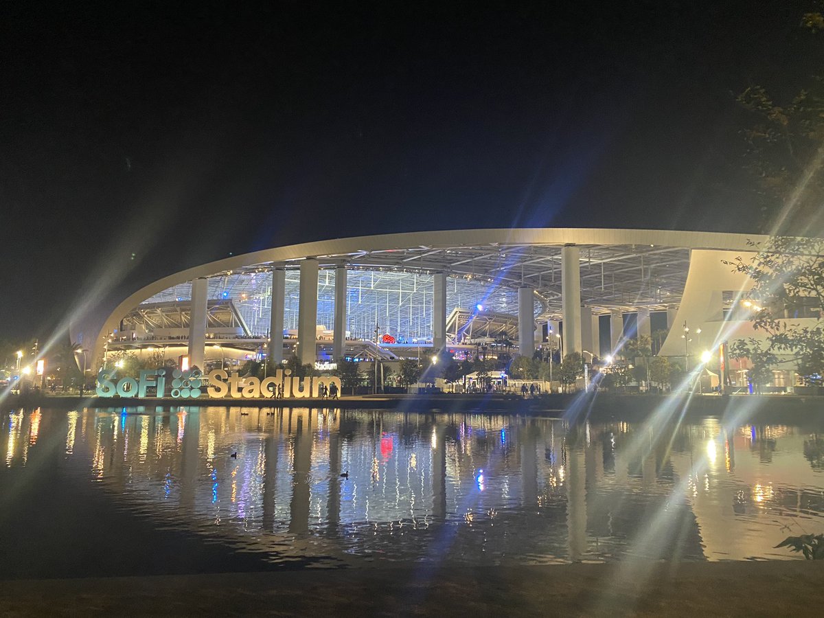 WarrenSapp's tweet photo. Steelers fans, I’m here and don’t see much of a Defense https://t.co/j02ZTX3KWG